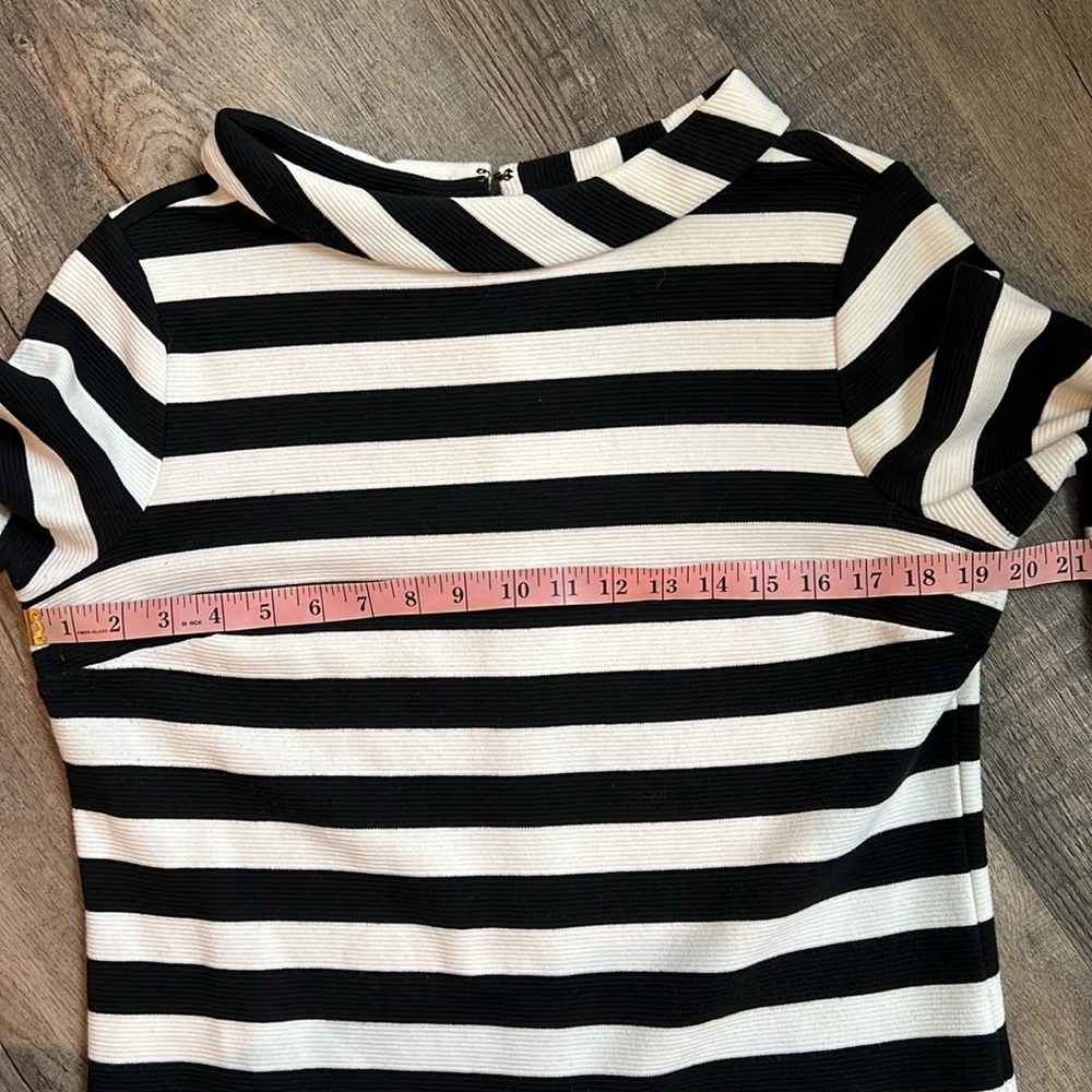 Vintage Talbots Mod 60s Vibes Black and White Striped Women's top Size medium - Picture 15 of 17